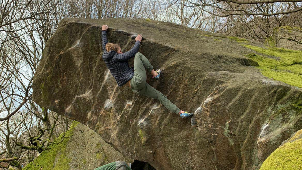 Maddy Cope using flexibility to get a high foot