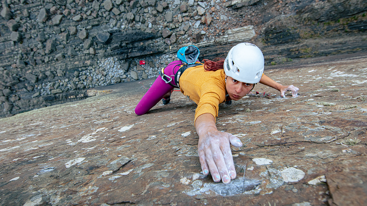 Anna Hazelnutt Interview: E9 trad climbing, fear, falling and mental control