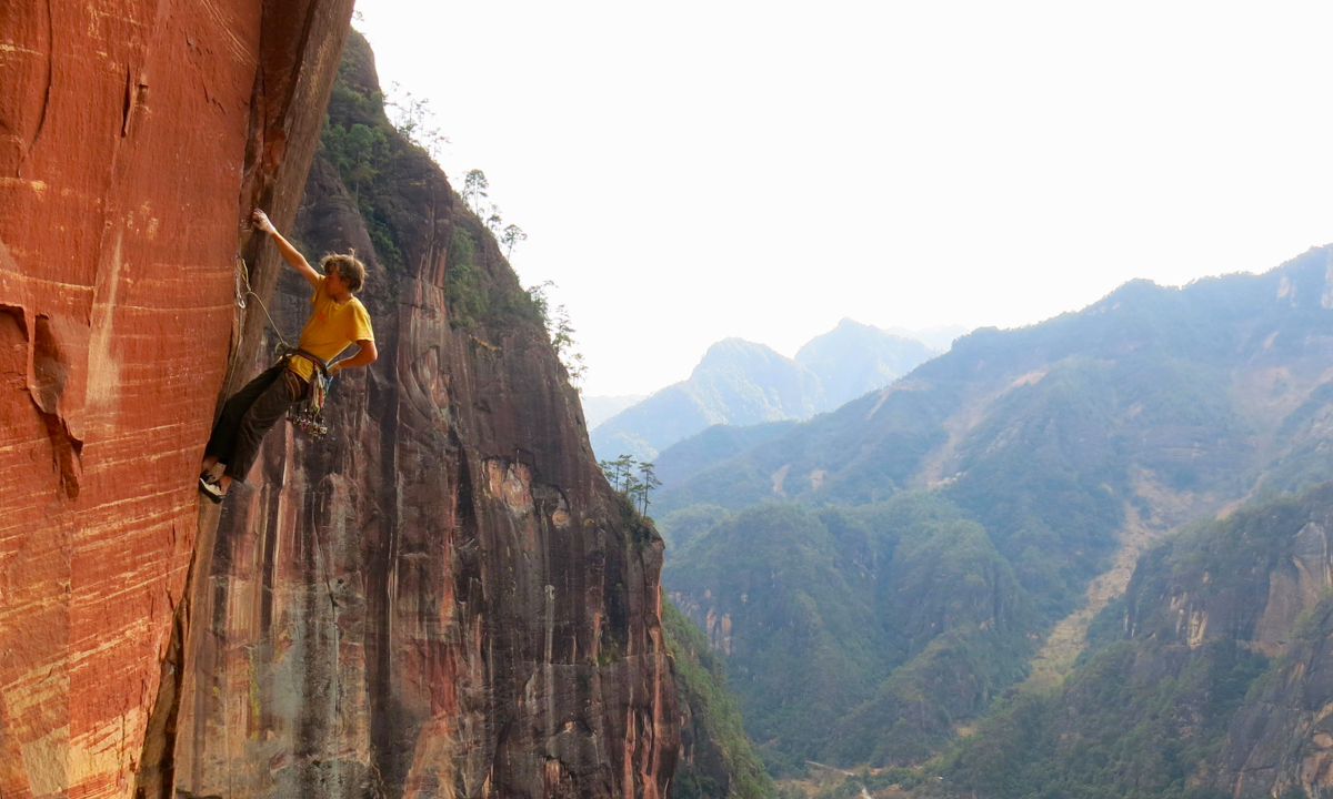 Tips for Projecting in Warmer Conditions: Outdoor Climbing in Summer